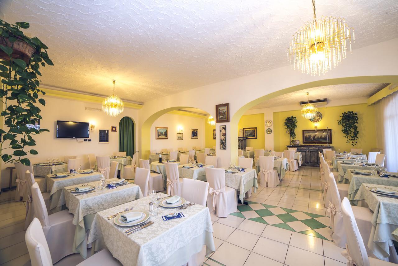 Hotel Carlo Magno Forio di Ischia Exterior foto